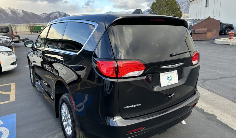 2023 Chrysler Voyager LX  | VMI Northstar Wheelchair Accessible Conversion full
