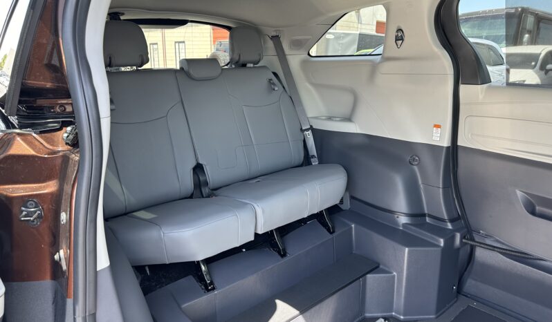 2024 Toyota Sienna Hybrid XLE Plus AWD | The New Vantage Mobility Northstar Wheelchair Accessible Conversion full