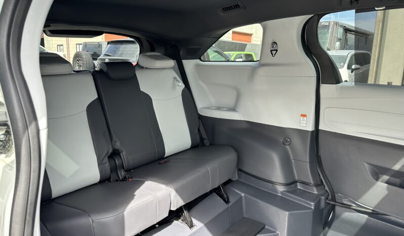 2024 Toyota Sienna Hybrid XSE Plus AWD | The New Vantage Mobility Northstar Wheelchair Accessible Conversion full