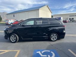 2022 Toyota Sienna Hybrid Platinum AWD | VMI Northstar Wheelchair Accessible Conversion full