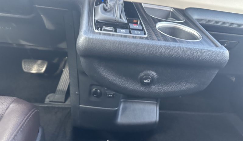 2022 Toyota Sienna Hybrid Platinum AWD | VMI Northstar Wheelchair Accessible Conversion full