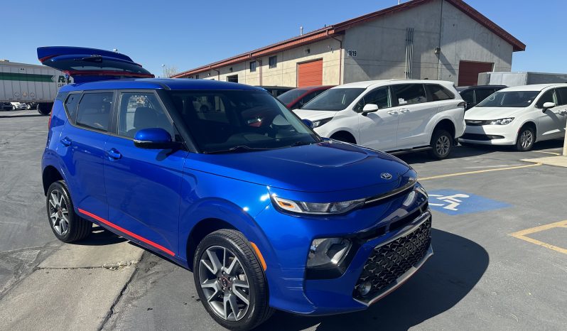 2020 Kia Soul GT-Line | Freedom Motors Power Rear Entry Wheelchair Accessible SUV full