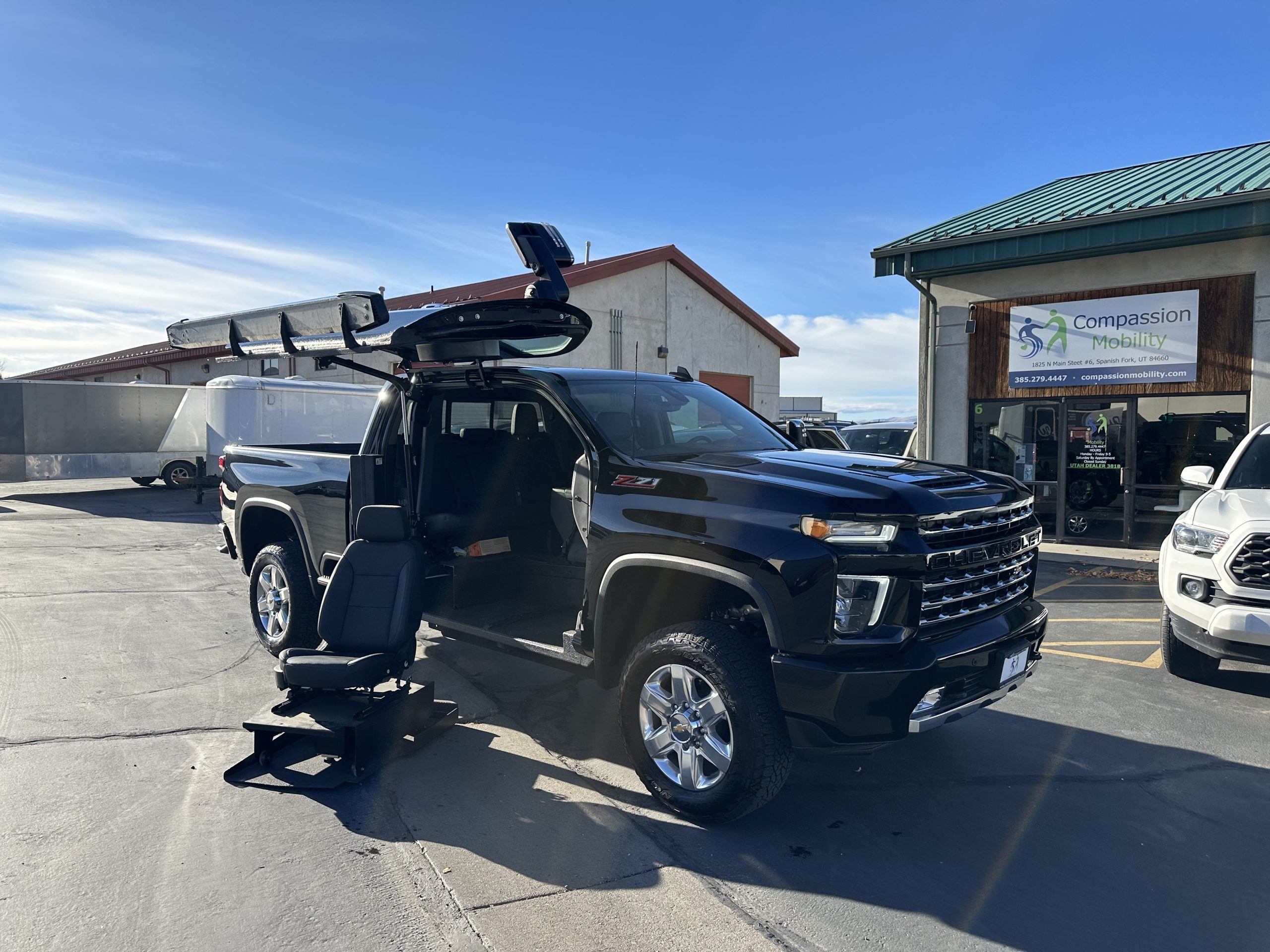 Used 2022 Chevrolet Silverado 3500HD LTZ with VIN 1GC4YUE70NF335464 for sale in Spanish Fork, UT